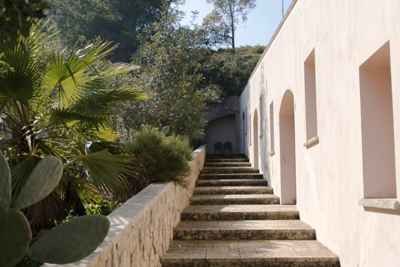 Casale Sombrino Guest House Supersano Bagian luar foto