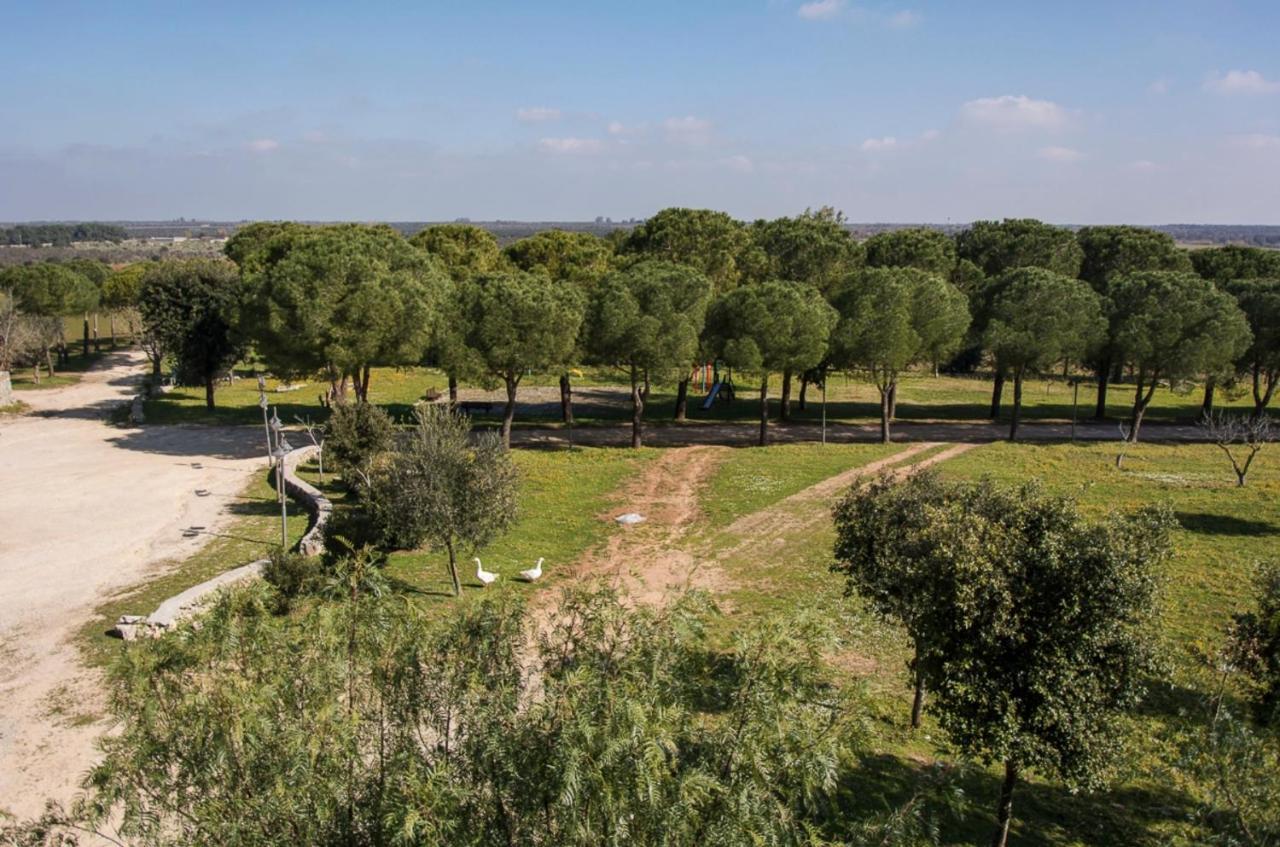 Casale Sombrino Guest House Supersano Bagian luar foto