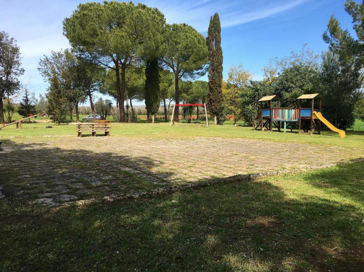 Casale Sombrino Guest House Supersano Bagian luar foto